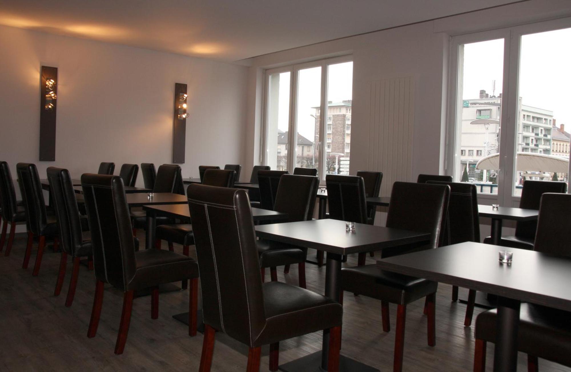 Hotel Bar Le Globe Saint-Die-des-Vosges Eksteriør billede