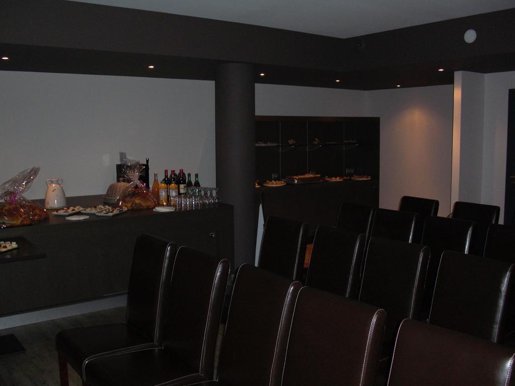 Hotel Bar Le Globe Saint-Die-des-Vosges Eksteriør billede